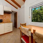 2 Bedroom Cozy In * Lukoran