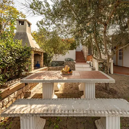 Beautiful In With Wifi Apartman Lukoran